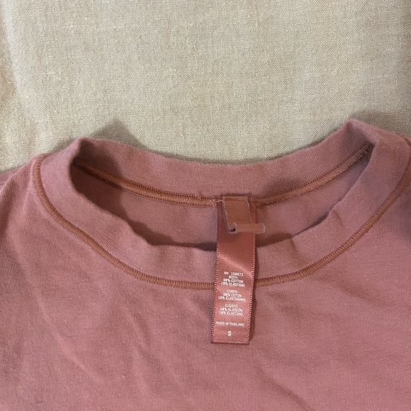 Skims top and leggings - Picture 2 of 4